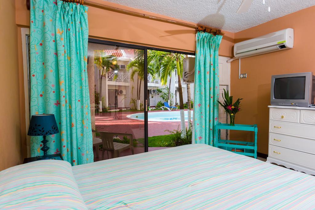 Villa Criss Ocho Rios Rom bilde