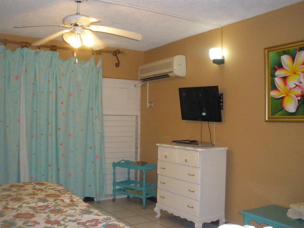Villa Criss Ocho Rios Eksteriør bilde