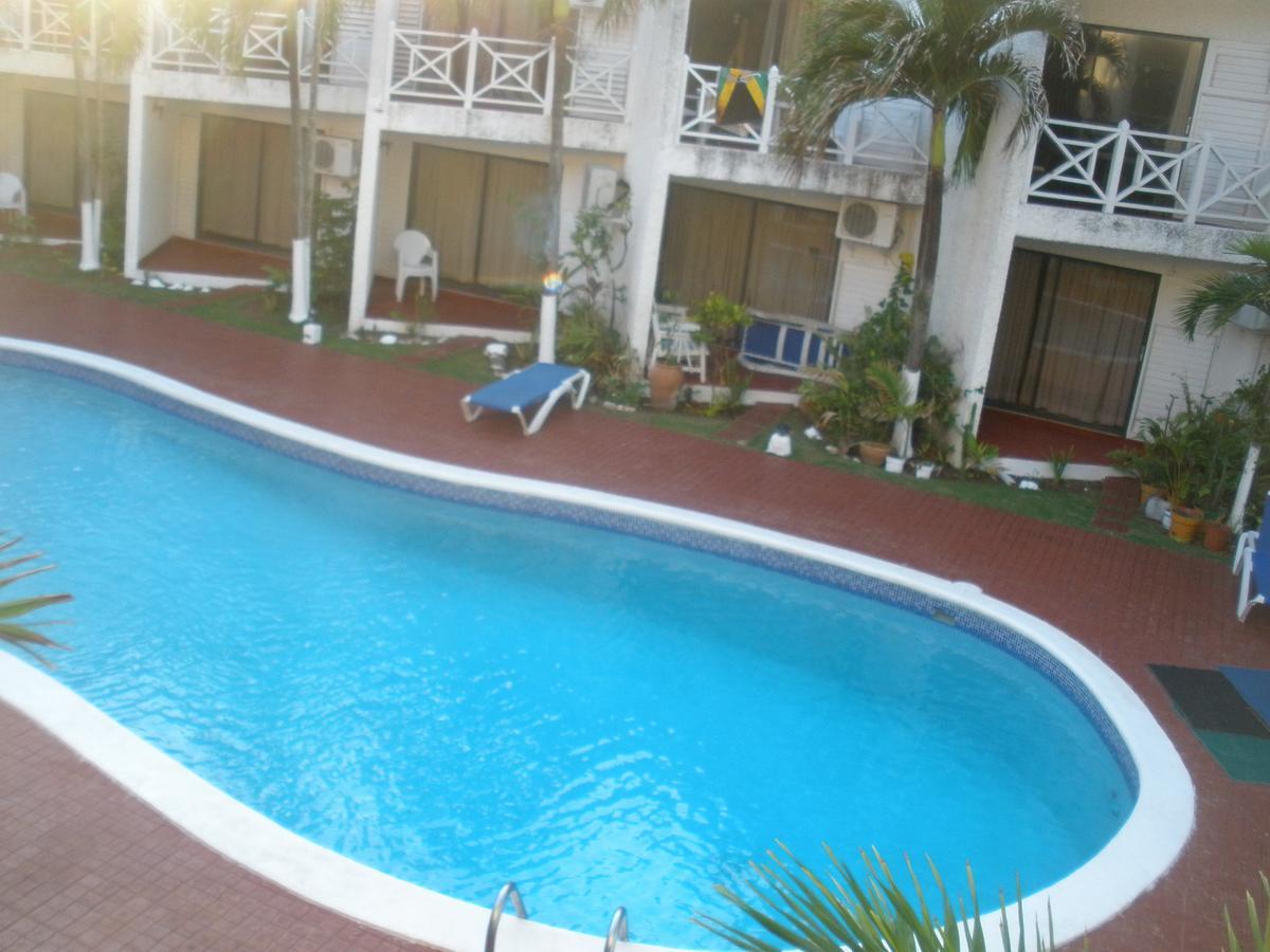 Villa Criss Ocho Rios Eksteriør bilde
